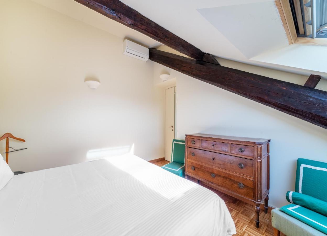 Brera - Sella Charme Apartment Castle View 米兰 外观 照片