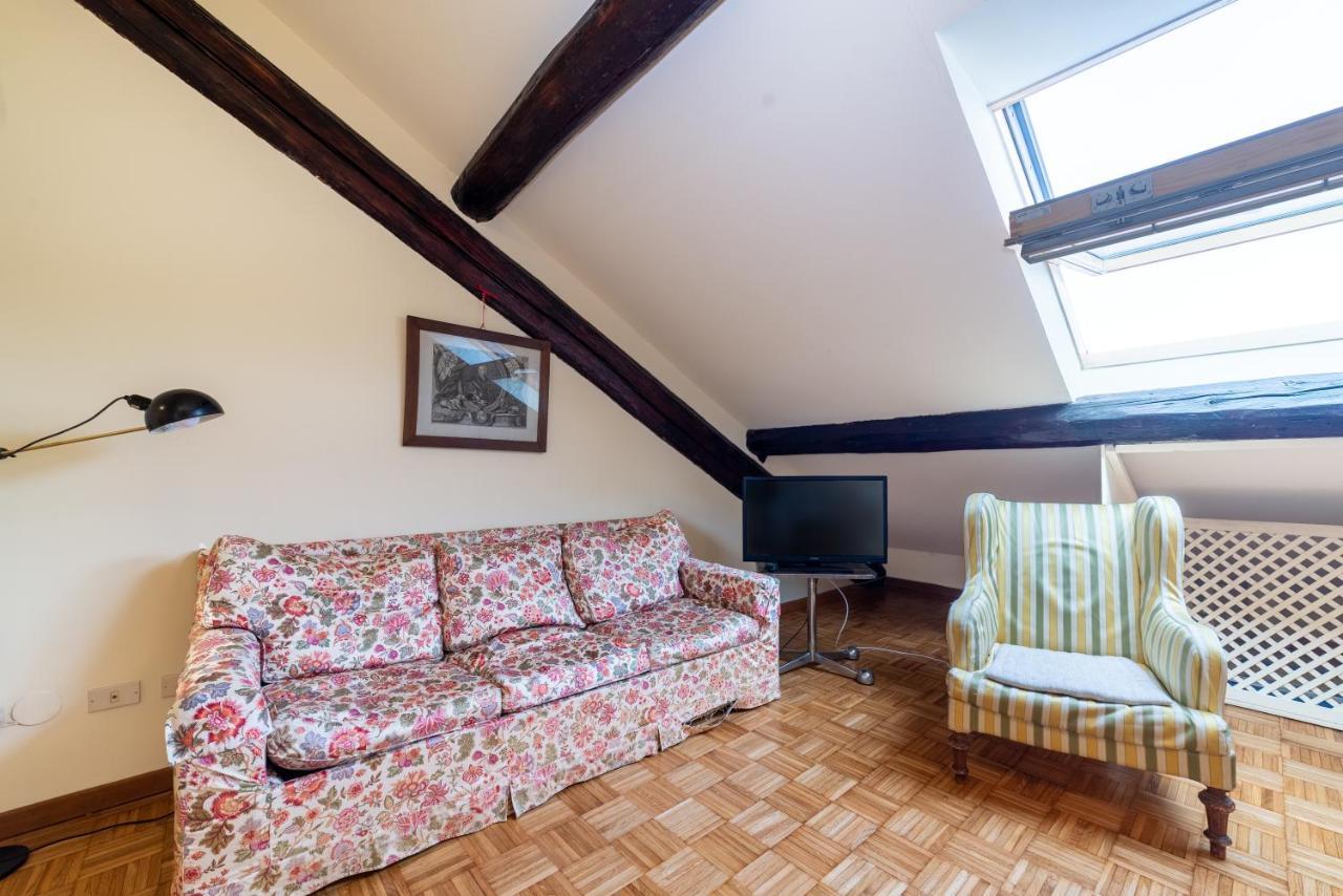 Brera - Sella Charme Apartment Castle View 米兰 外观 照片
